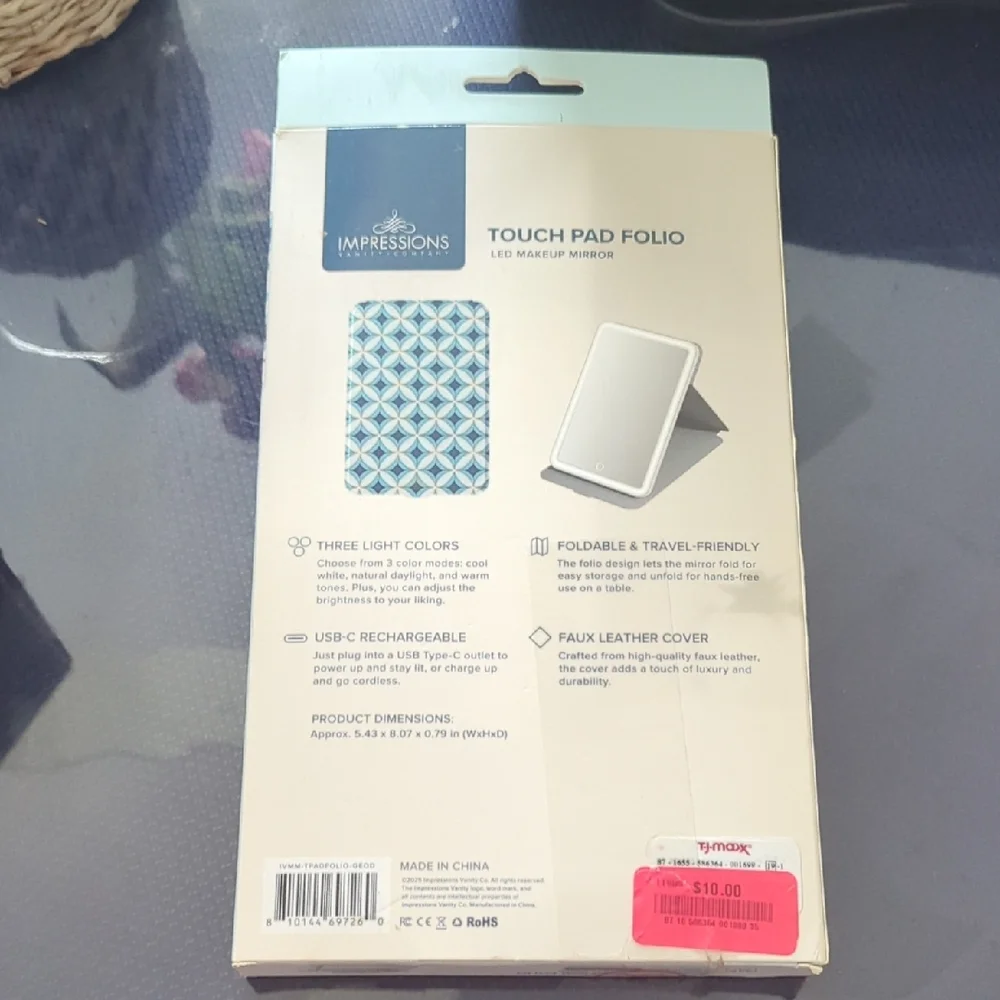 Impressions Geo Diamond Touch Pad Folio - Blue and White